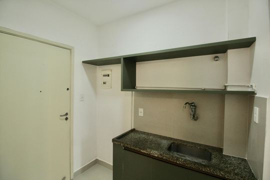 Cozinha de kitnet/studio para alugar com 1 quarto, 30m² em Embaré, Santos
