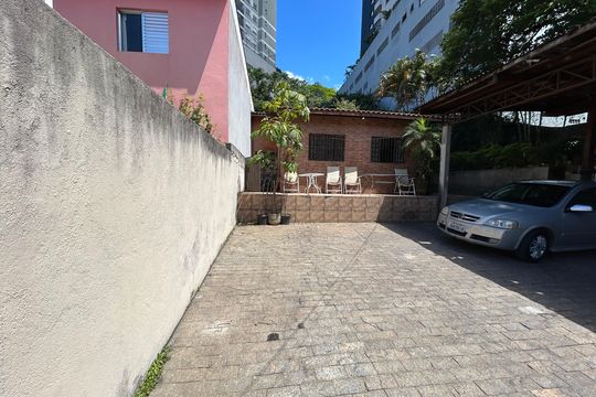 Garagem de casa à venda com 4 quartos, 90m² em Vila Rosália, Guarulhos