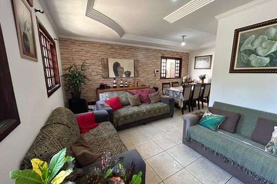Casa à venda com 4 quartos, 90m² em Vila Rosália, Guarulhos