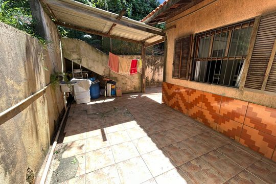 Quintal de casa à venda com 4 quartos, 90m² em Vila Rosália, Guarulhos