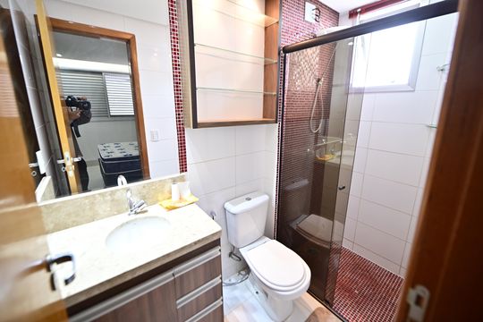 Banheiro da Suíte de apartamento para alugar com 1 quarto, 63m² em Jardim América, Goiânia