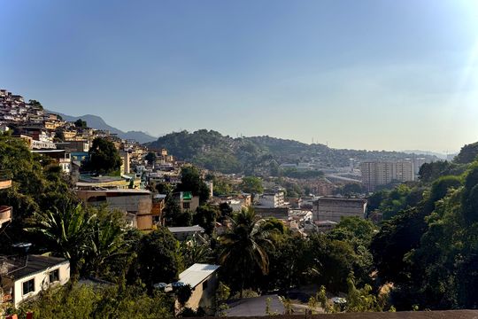 Vista da Sala de casa para alugar com 1 quarto, 51m² em Santa Teresa, Rio de Janeiro