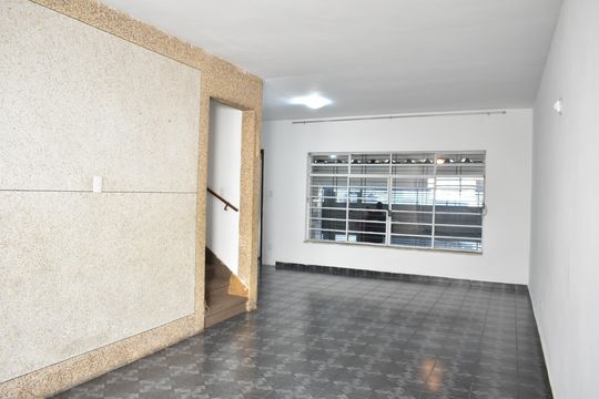 Sala de casa à venda com 3 quartos, 120m² em Planalto Paulista, São Paulo