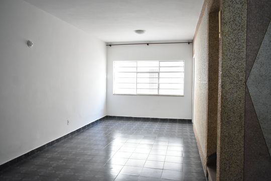 Casa à venda com 3 quartos, 120m² em Planalto Paulista, São Paulo