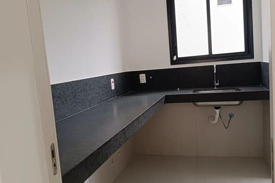 Apartamento à venda com 3 quartos, 131m² em Santo Antônio, Belo Horizonte