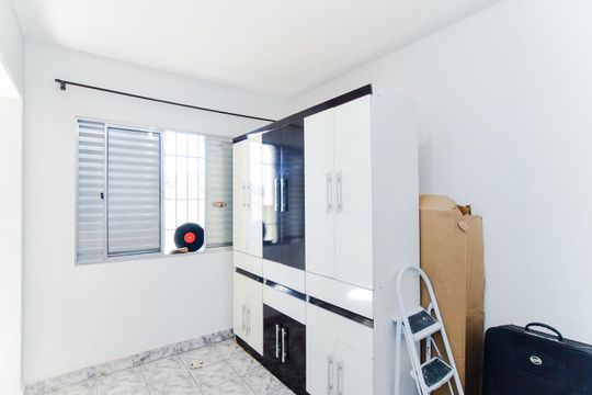 Quarto de casa para alugar com 1 quarto, 31m² em Jardim Iporanga, Guarulhos