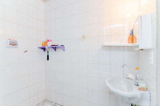 Banheiro de casa para alugar com 1 quarto, 31m² em Jardim Iporanga, Guarulhos
