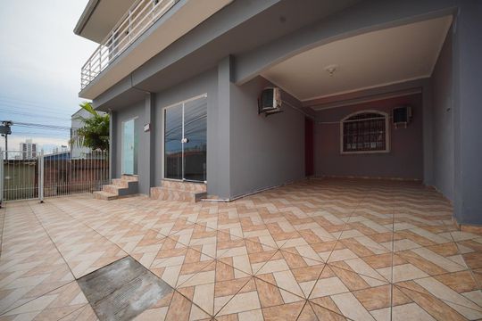 Garagem de casa para alugar com 2 quartos, 70m² em Barreiros, São José