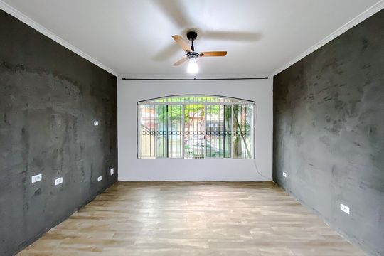 Sala de casa à venda com 3 quartos, 238m² em Vila Regente Feijó, São Paulo