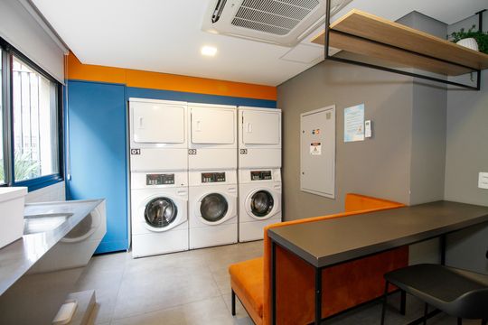 Área Comum - Lavanderia de apartamento para alugar com 1 quarto, 30m² em Sumaré, São Paulo