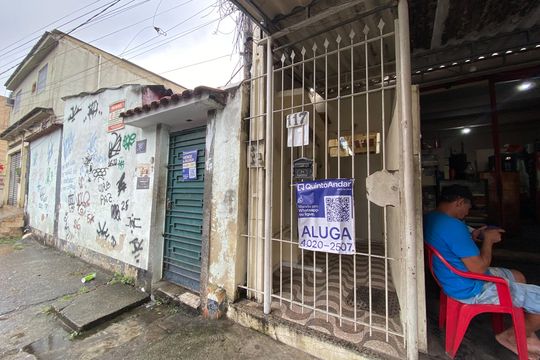 Fachada de casa para alugar com 2 quartos, 33m² em Piedade, Rio de Janeiro