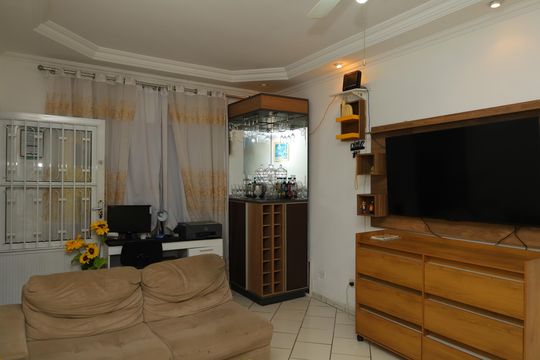 Sala de casa à venda com 3 quartos, 170m² em Jardim Casa Pintada, São Paulo