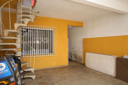 Garagem de casa à venda com 3 quartos, 170m² em Jardim Casa Pintada, São Paulo