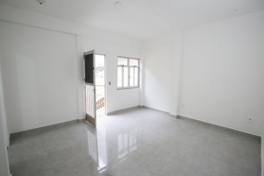 Casa para alugar com 2 quartos, 100m² em Taquara, Rio de Janeiro