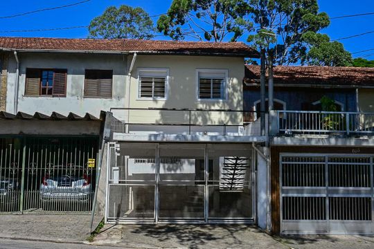 Fachada de casa para alugar com 4 quartos, 125m² em Super Quadra Morumbi, São Paulo
