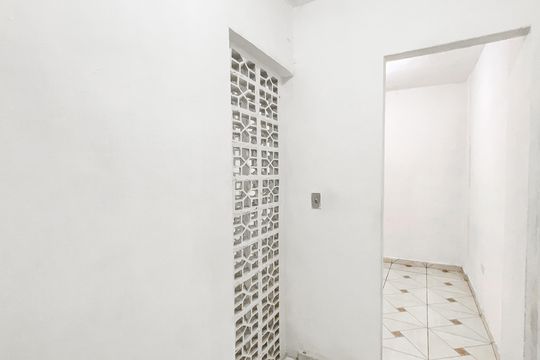 Quarto 2 de casa para alugar com 2 quartos, 40m² em Parque Cisper, São Paulo
