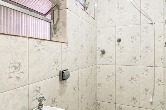Banheiro  de casa para alugar com 2 quartos, 40m² em Parque Cisper, São Paulo