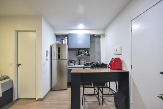 Cozinha de kitnet/studio à venda com 1 quarto, 26m² em Jardim Panorama, São Paulo