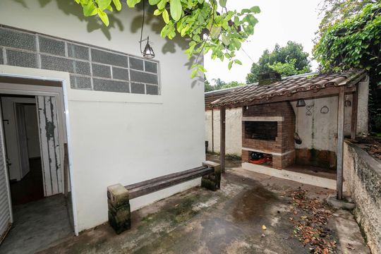 Área externa de casa para alugar com 4 quartos, 192m² em Sousas, Campinas
