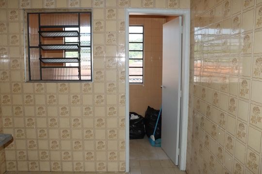 Cozinha de casa para alugar com 2 quartos, 72m² em Jardim da Gloria, Cotia
