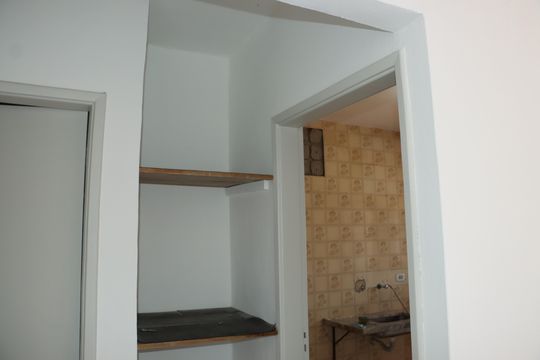 Corredor de casa para alugar com 2 quartos, 72m² em Jardim da Gloria, Cotia