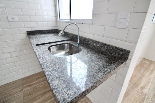 Cozinha de apartamento para alugar com 1 quarto, 35m² em Vila Guilhermina, São Paulo