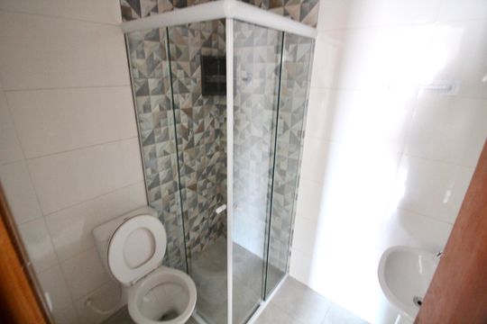 Banheiro de apartamento para alugar com 1 quarto, 35m² em Vila Guilhermina, São Paulo