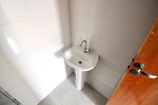 Banheiro de apartamento para alugar com 1 quarto, 35m² em Vila Guilhermina, São Paulo