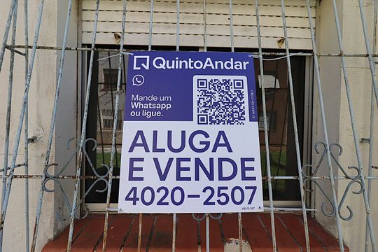 Plaquinha instalada de apartamento à venda com 3 quartos, 80m² em Rubem Berta, Porto Alegre