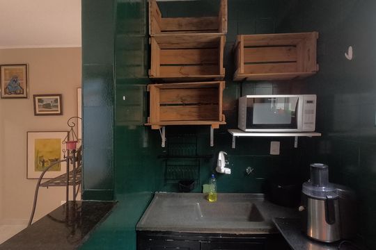 Cozinha Americana de apartamento para alugar com 1 quarto, 70m² em Gonzaga, Santos