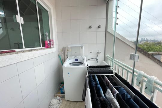 Área de Serviço de casa para alugar com 3 quartos, 170m² em Jardim Ester, São Paulo