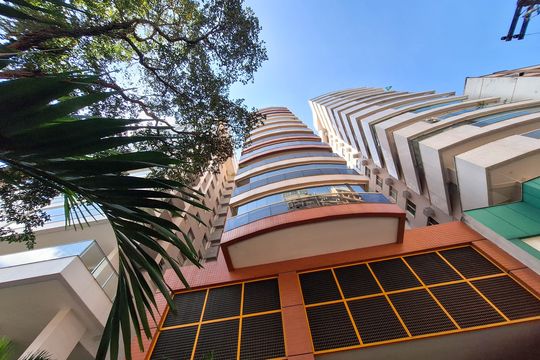 Fachada de apartamento para alugar com 2 quartos, 80m² em Icaraí, Niterói