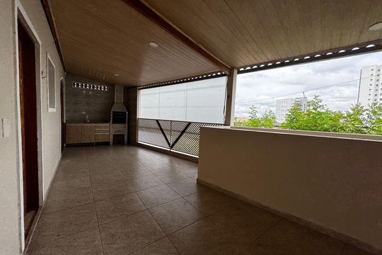 Casa para alugar com 3 quartos, 130m² em Novo Osasco, Osasco