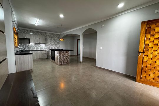 Casa para alugar com 3 quartos, 130m² em Novo Osasco, Osasco