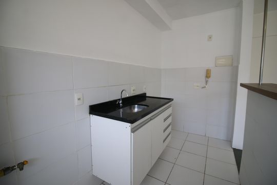 Cozinha de apartamento para alugar com 2 quartos, 46m² em Jacarepaguá, Rio de Janeiro