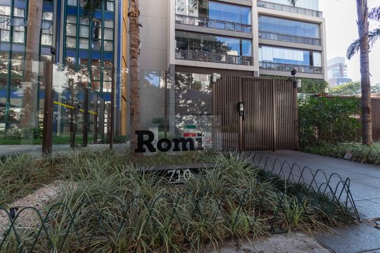 Fachada de apartamento para alugar com 1 quarto, 45m² em Vila Romana, São Paulo