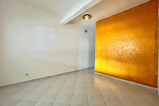 Sala de casa à venda com 2 quartos, 100m² em Vila Mira, São Paulo