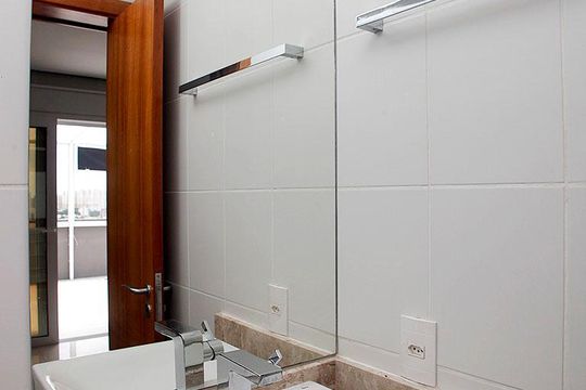 Banheiro 2 de apartamento à venda com 1 quarto, 138m² em Jardim Botânico, Porto Alegre