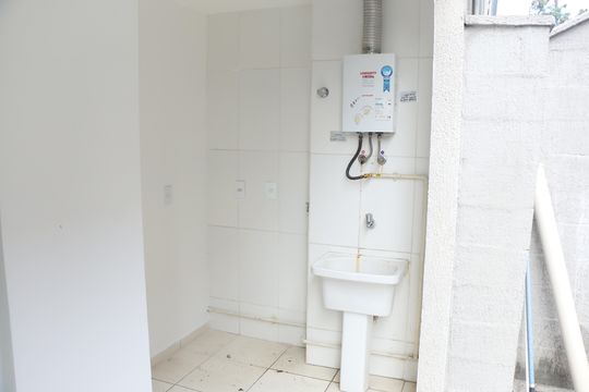 Área de Serviço de apartamento para alugar com 2 quartos, 100m² em Ouro Verde, Nova Iguaçu
