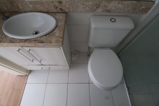 Banheiro  de apartamento para alugar com 1 quarto, 60m² em Igara, Canoas