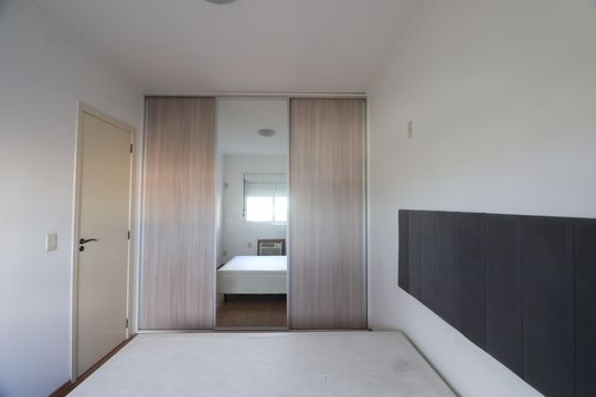 Quarto  de apartamento para alugar com 1 quarto, 60m² em Igara, Canoas