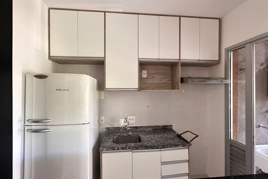 Cozinha de apartamento à venda com 1 quarto, 53m² em Campo Belo, São Paulo