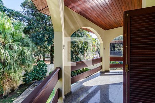 Casa para alugar com 4 quartos, 495m² em Alto de Pinheiros, São Paulo