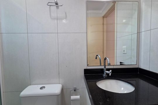 Banheiro Social de apartamento para alugar com 3 quartos, 127m² em Boqueirão, Praia Grande