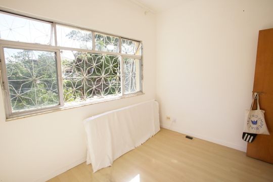 Quarto 2 de apartamento para alugar com 2 quartos, 59m² em Freguesia, Rio de Janeiro