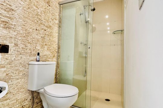 Banheiro  de apartamento para alugar com 1 quarto, 42m² em Melville Empresarial Ii, Barueri