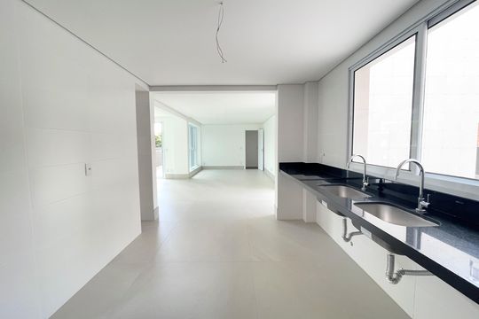 Cozinha de apartamento à venda com 4 quartos, 315m² em Castelo, Belo Horizonte