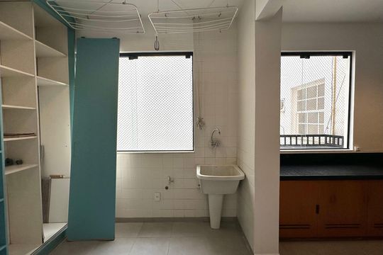 Área de serviço de apartamento para alugar com 4 quartos, 225m² em Copacabana, Rio de Janeiro