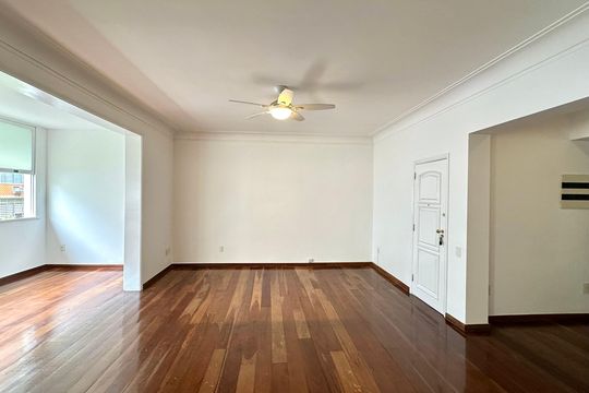 Apartamento para alugar com 4 quartos, 225m² em Copacabana, Rio de Janeiro