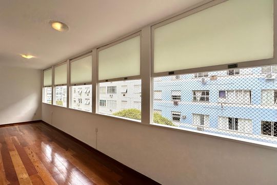 Apartamento para alugar com 4 quartos, 225m² em Copacabana, Rio de Janeiro